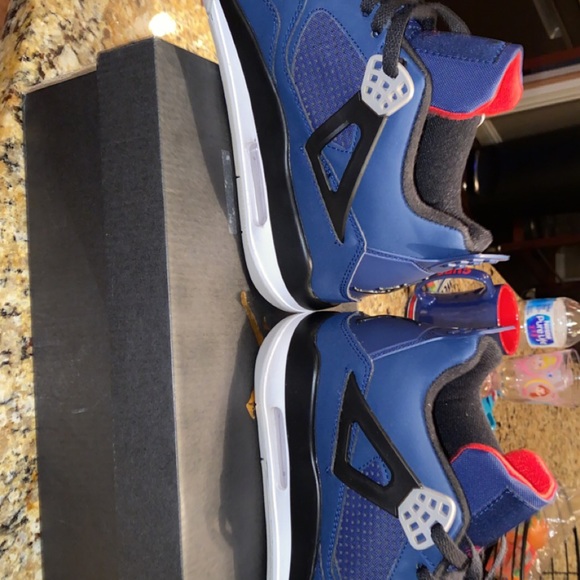 Jordan 4 size 10